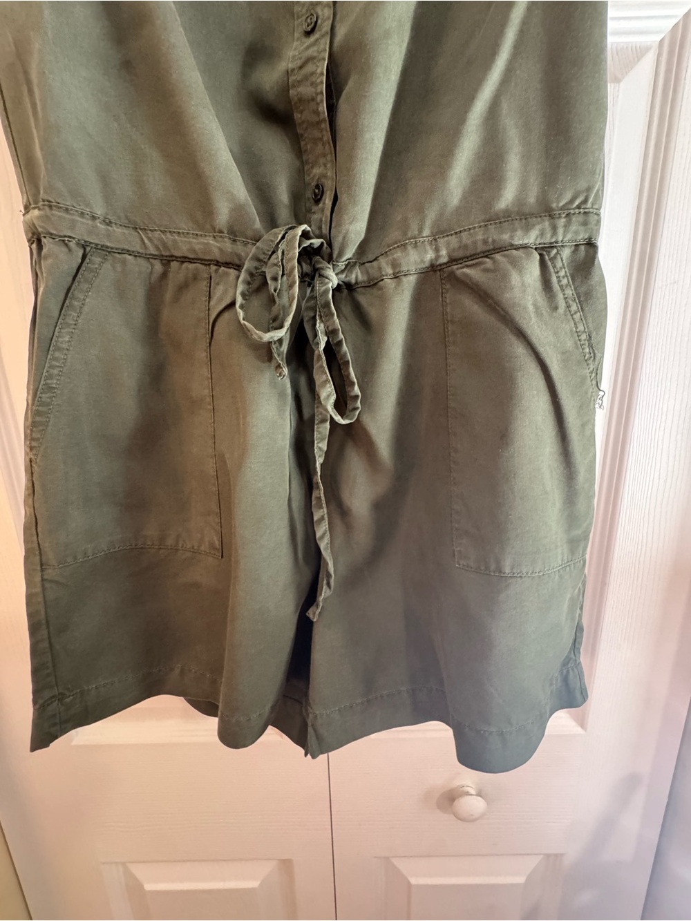 Banana Republic Olive Green Utility Romper Size 4 Sleeveless Tie Waist - Picture 3 of 5